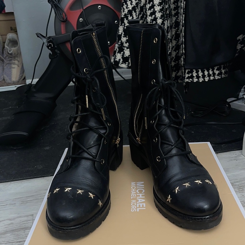 Size 11 Michael Kors Cody Leather Star Studded Boots